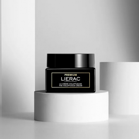 LIERAC PREMIUM CRÈME ANTI-ÂGE VOLUPTUEUSE